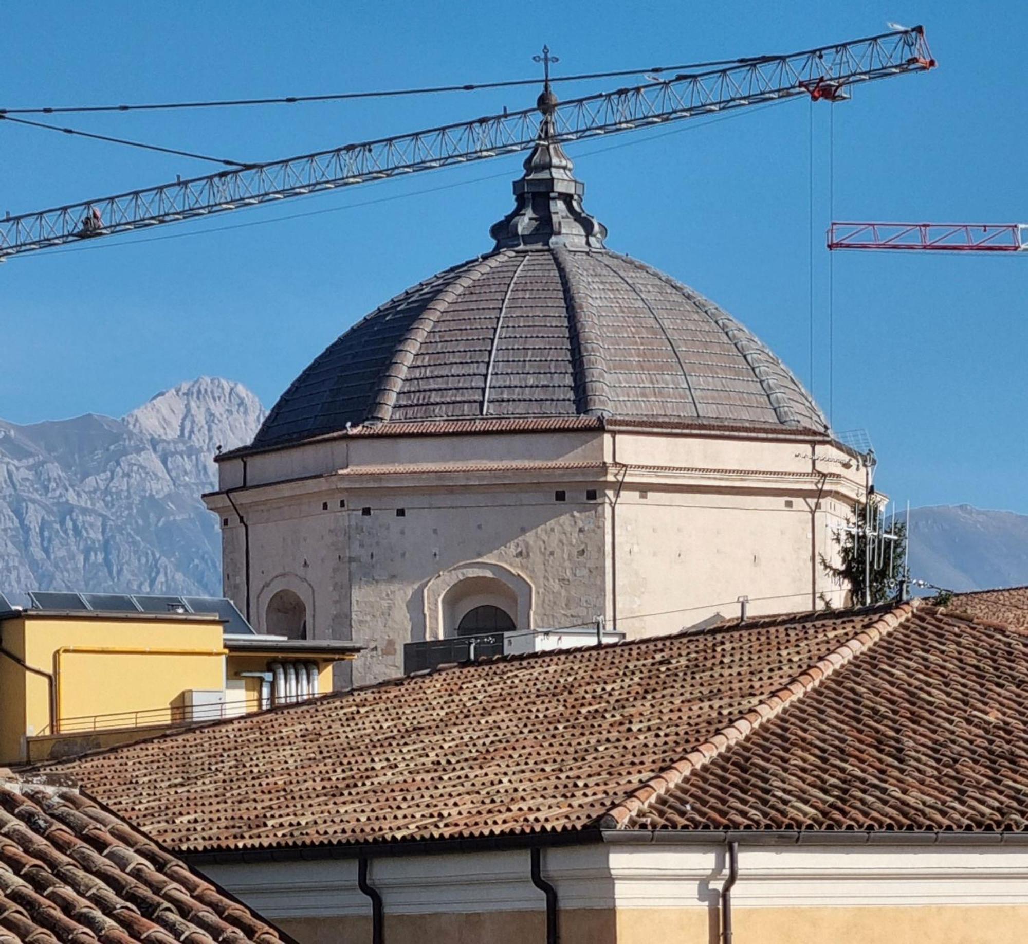 Antica Dimora San Crisante - Centro Storico Apartman LʼAquila Kültér fotó
